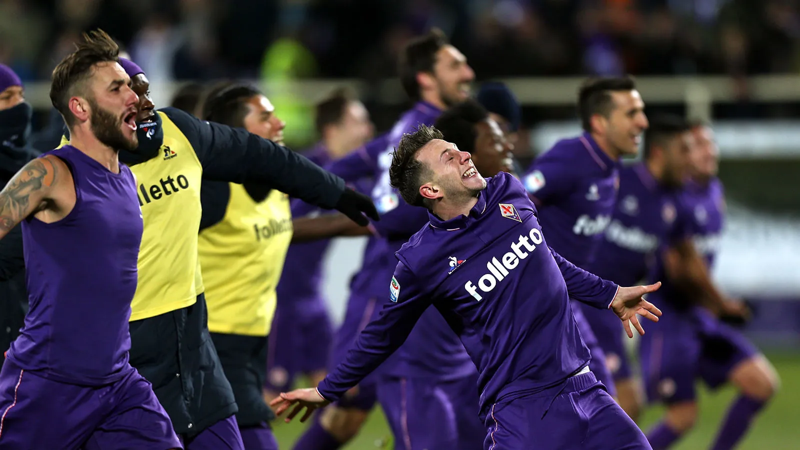Incendiada pela torcida, a Fiorentina teve atitude e venceu a Juventus no Artemio Franchi