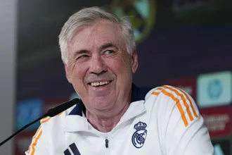 &lsquo;Ele tem o mesmo esp&iacute;rito de Ancelotti&rsquo;: Meia do Real Madrid revela segredo de Arbeloa