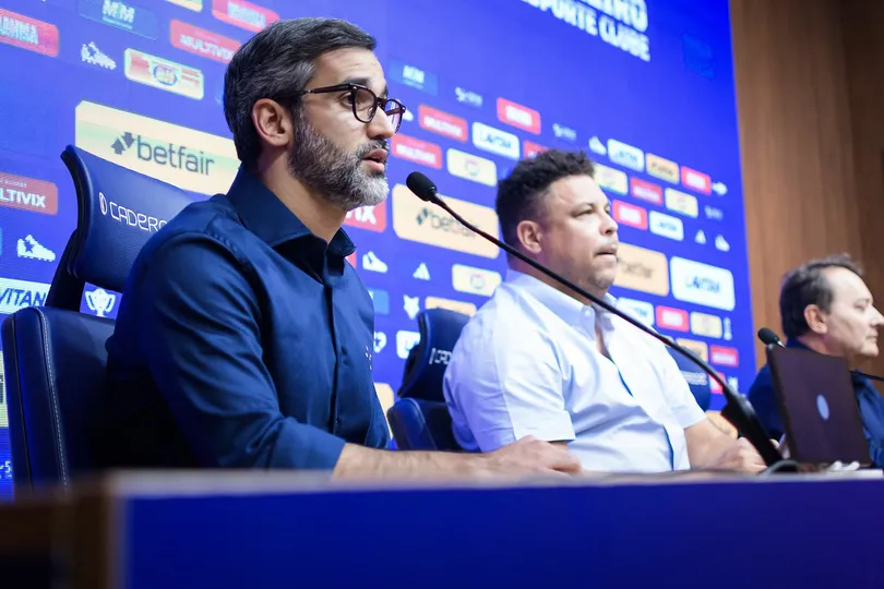 Inicialmente, Gabriel Lima seguiria no Cruzeiro mesmo com a sa&iacute;da de Ronaldo, tendo o respaldo de Pedrinho BH