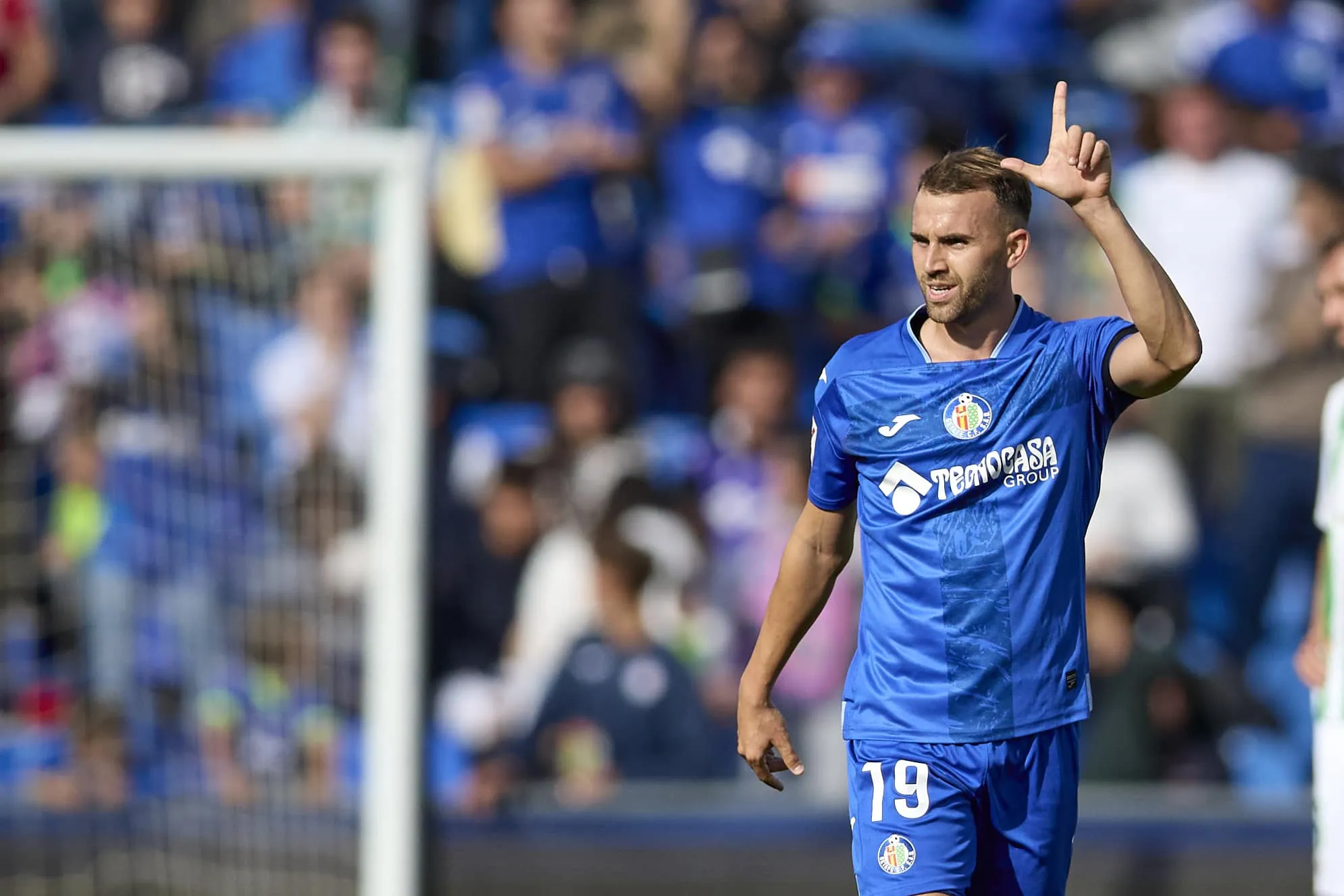 Getafe aproveitou expuls&atilde;o de Gabriel Paulista e bateu Valencia com Mayoral decisivo
