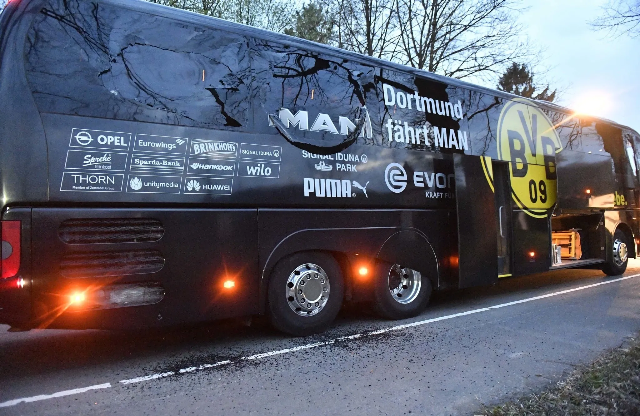 Respons&aacute;vel pelo atentado ao &ocirc;nibus do Dortmund &eacute; condenado a 14 anos de pris&atilde;o