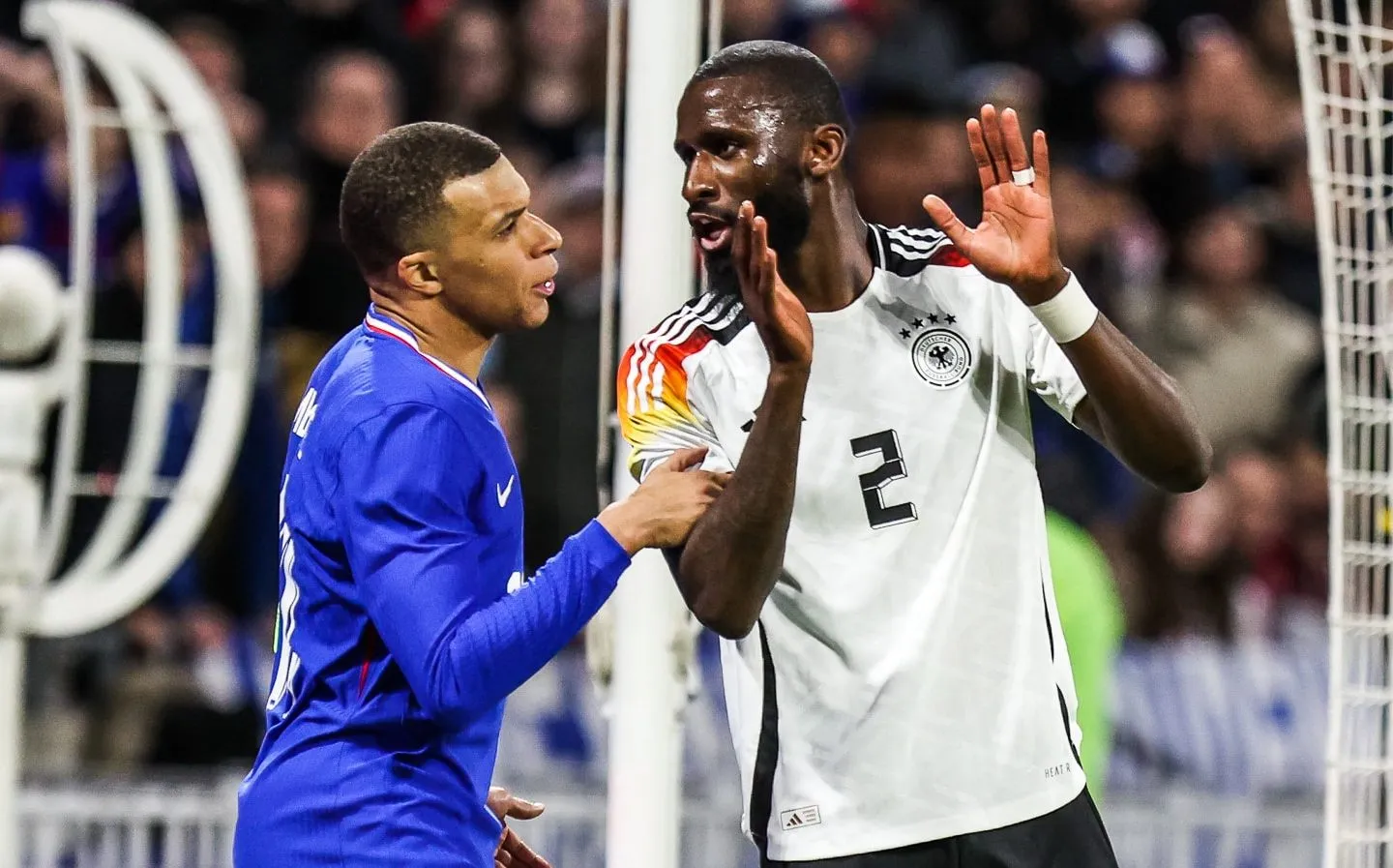 &lsquo;Vou destru&iacute;-lo&rsquo;: R&uuml;diger manda forte aviso para Mbapp&eacute;