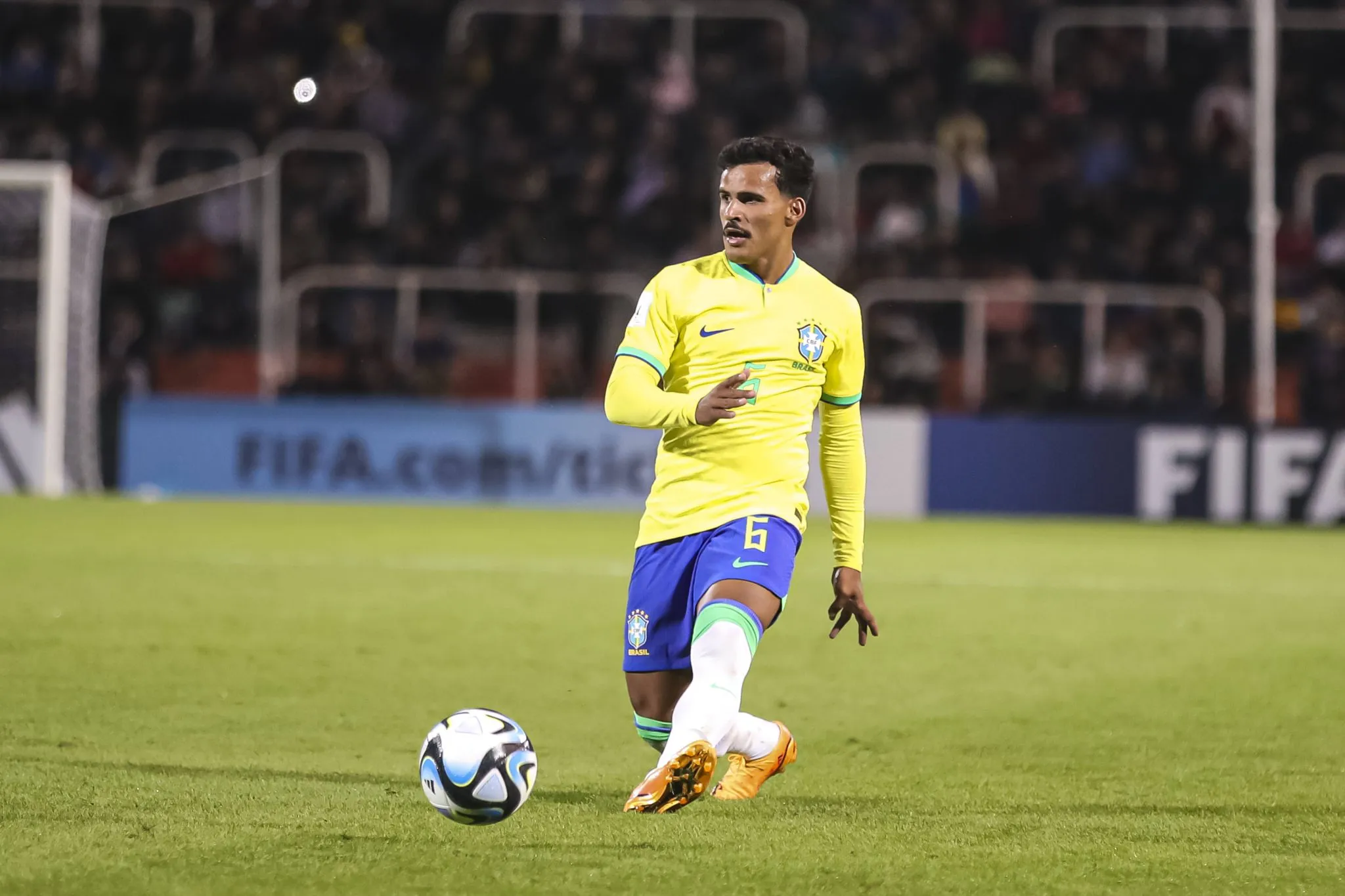 Kaiki Bruno em jogo da sele&ccedil;&atilde;o brasileira 