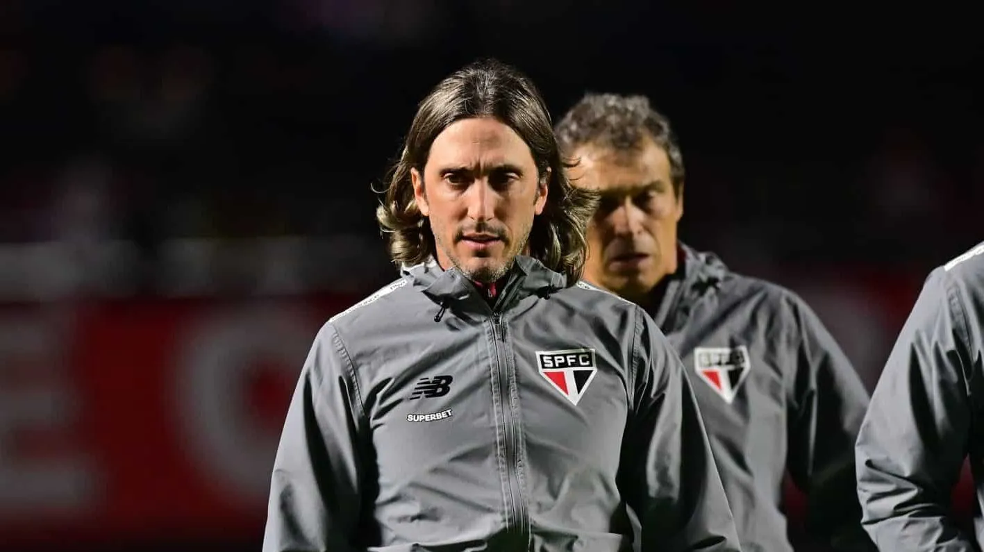 Como expuls&atilde;o de Alisson matou boa ideia de Zubeld&iacute;a no meio-campo do S&atilde;o Paulo