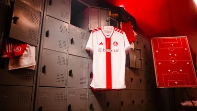 Inter mira na solidariedade com lan&ccedil;amento do novo uniforme, mas desagrada parte da torcida