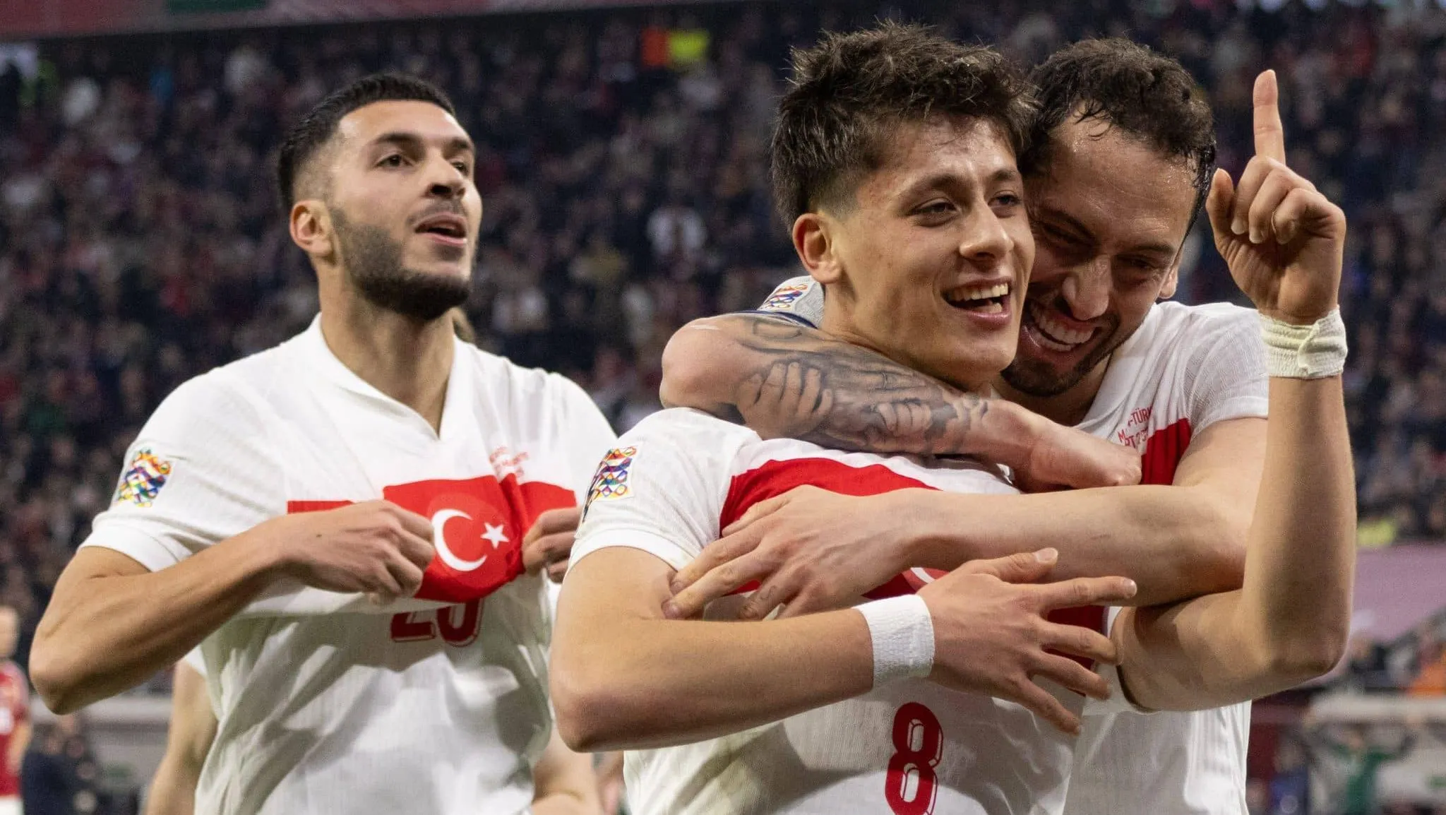 &lsquo;N&atilde;o &eacute; o suficiente para te calar?&rsquo;: Joia do Real Madrid e destaque do Liverpool trocam farpas