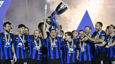 Lautaro decide no fim, e Internazionale supera Napoli para levar a oitava Supercopa da It&aacute;lia