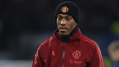 Martial &eacute; alvo para suprir Pedro, lesionado, mas tem hist&oacute;rico terr&iacute;vel de les&otilde;es