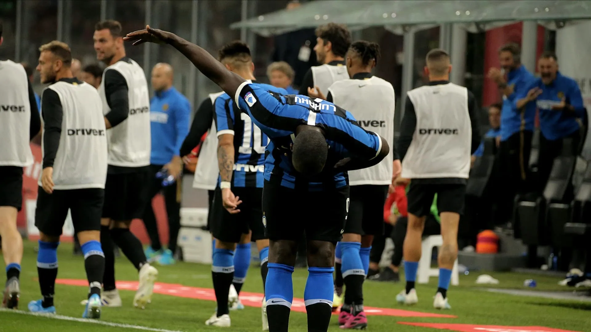 Lukaku estreia no d&eacute;rbi fazendo gol, Internazionale joga melhor e vence o Milan mais uma vez