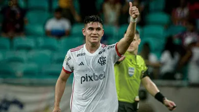 A cl&aacute;usula secreta que pode obrigar Alcaraz a voltar ao Flamengo antes do fim de empr&eacute;stimo