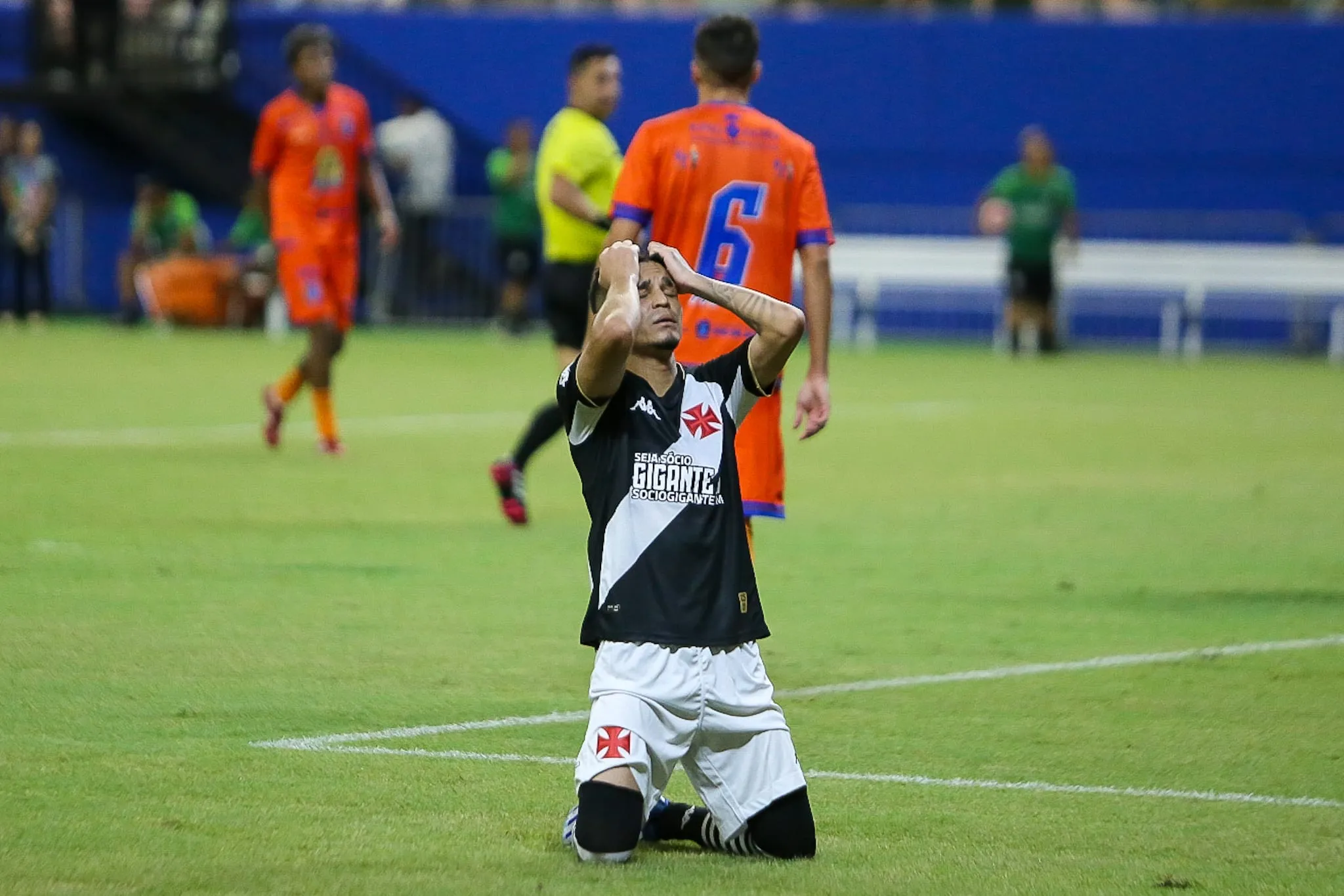 &lsquo;Foi pouco&rsquo;: Placar magro contra o lanterna Audax escancara problemas no elenco do Vasco