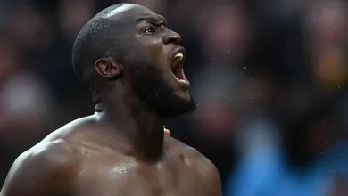 Lukaku denuncia racismo de parte da imprensa: &ldquo;Voc&ecirc;s sabem quem s&atilde;o&rdquo;