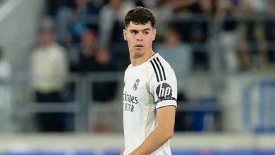 Por que a venda dessa joia do Real Madrid para o Strasbourg entrou para a hist&oacute;ria?