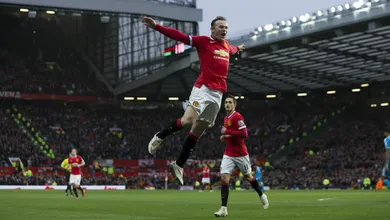 Rooney reencontra a rede e o protagonismo para dar vit&oacute;ria ao Manchester United