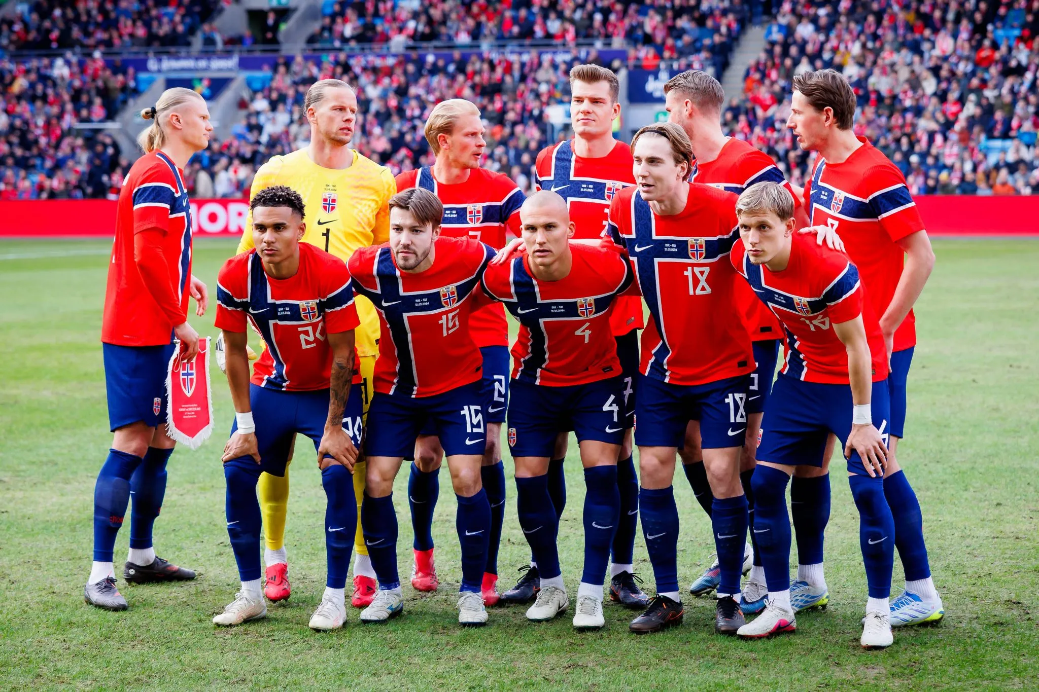 Sele&ccedil;&atilde;o norueguesa perfilada antes de amistoso contra Su&iacute;&ccedil;a 