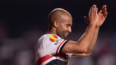 Lucas e Oscar na Libertadores? Veja quem pode voltar ao S&atilde;o Paulo contra a LDU