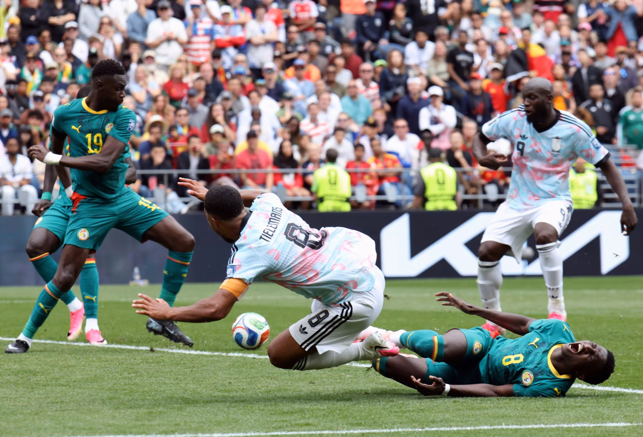 B&eacute;lgica 3 x 2 Senegal: Le&otilde;es da Teranga s&atilde;o mais uma v&iacute;tima da maldi&ccedil;&atilde;o africana no mata-mata da Copa