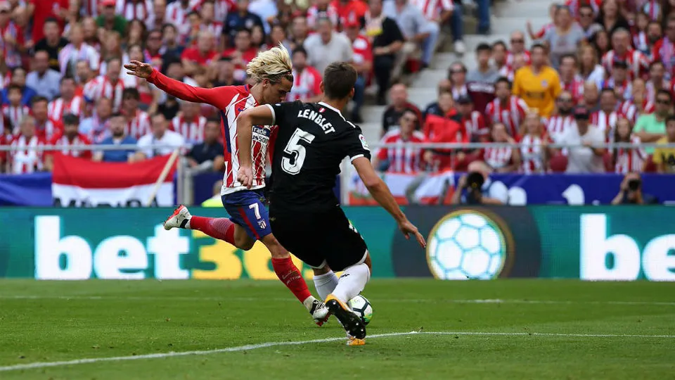 O Atl&eacute;tico de Madrid pede passagem: quebra a invencibilidade do Sevilla e assume a vice-lideran&ccedil;a