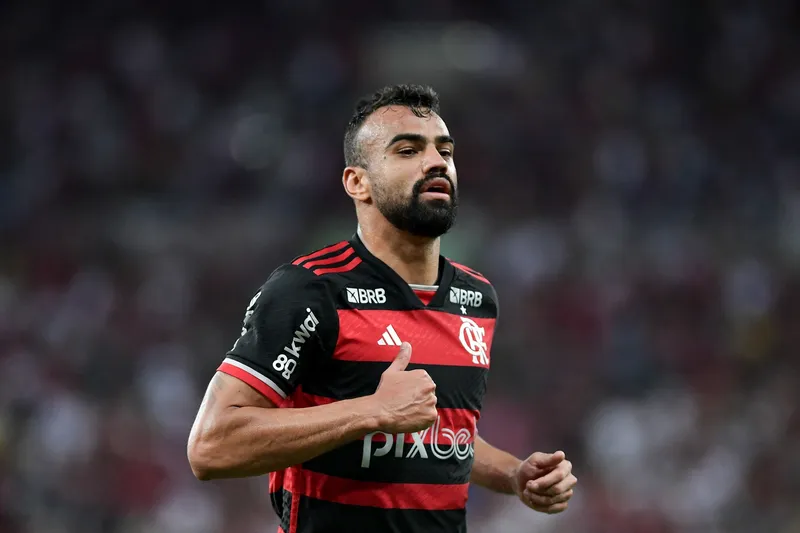 Foto: (IconSport) - Fabr&iacute;cio Bruno disse n&atilde;o ao West Ham e segue no Flamengo