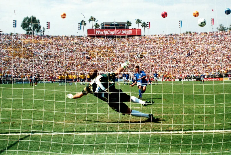 Roberto Baggio isola a cobran&ccedil;a na final da Copa de 1994