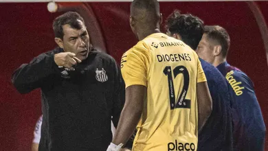 Carille se manifesta sobre continuidade no Santos: &lsquo;N&atilde;o tem como falar n&atilde;o&rsquo;