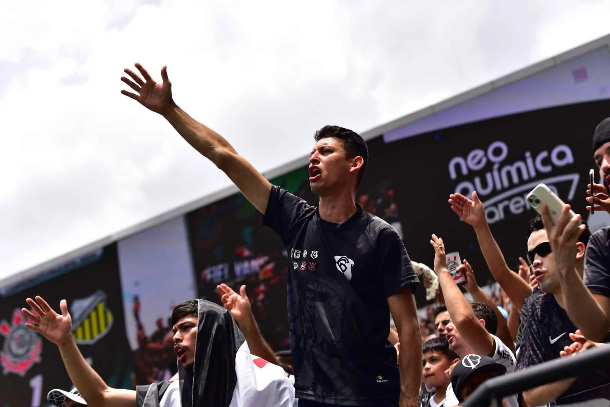 Corinthians sabe que precisa vencer ou vencer para n&atilde;o encarar Palmeiras com a corda ainda mais no pesco&ccedil;o