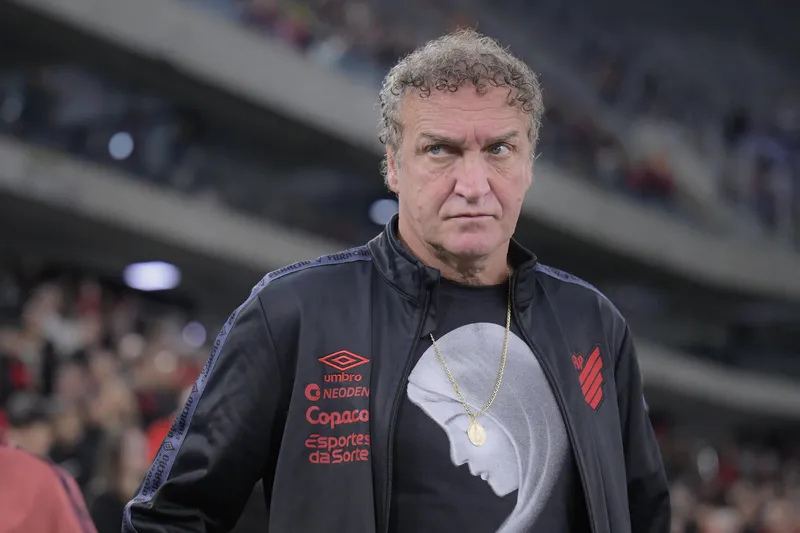 O t&eacute;cnico Cuca durante sua passagem pelo Athletico Paranaense