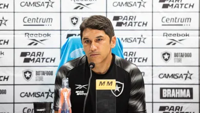 L&uacute;cio Fl&aacute;vio coloca vexame do Botafogo na conta da &lsquo;falta de maturidade&rsquo; e diz que t&iacute;tulo &eacute; &lsquo;quest&atilde;o moral&rsquo;