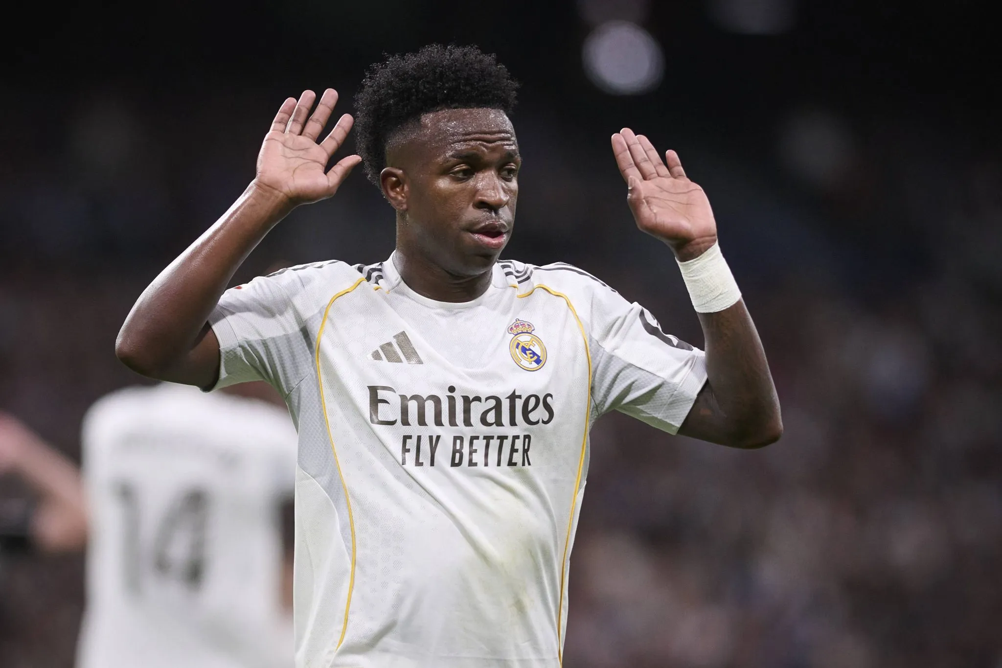 Vaias e aplausos: Por que Vini Jr. virou &lsquo;discuss&atilde;o &agrave; parte&rsquo; no Real Madrid?