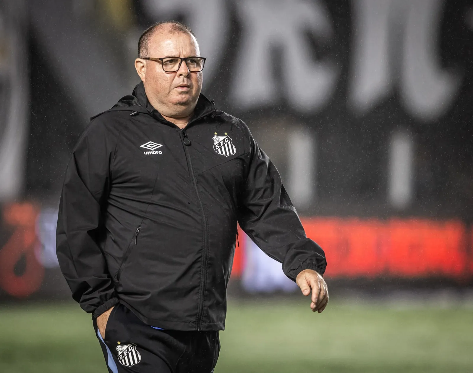 Com Santos de volta ao Z4, Marcelo Fernandes afirma que o campeonato da equipe &eacute; um s&oacute;: evitar a queda