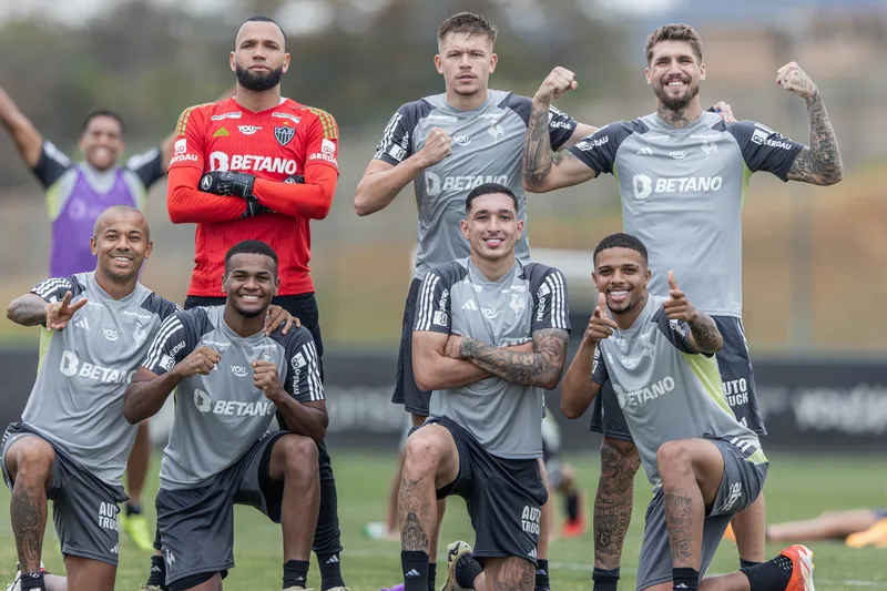 Jogadores do Atl&eacute;tico em treino na Cidade do Galo