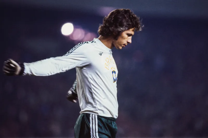 O goleiro Emerson Le&atilde;o em amistoso da sele&ccedil;&atilde;o brasileira em 1978