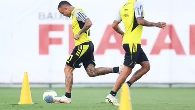 Tite recebe sinal verde e conta com refor&ccedil;os importantes em Flamengo x Bahia