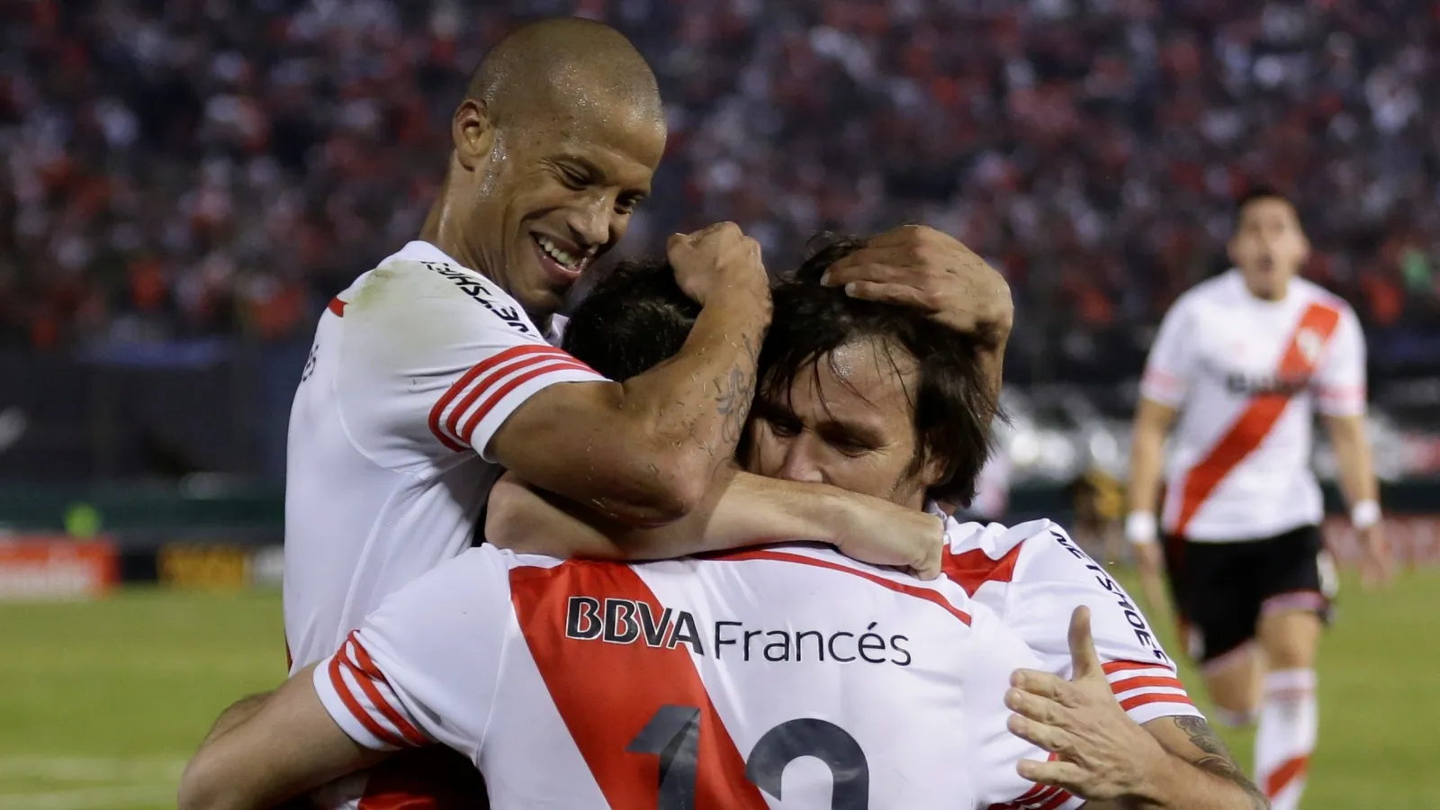 River Plate chega &agrave; final da Libertadores para ratificar que, ap&oacute;s o inferno, &eacute; gigante outra vez