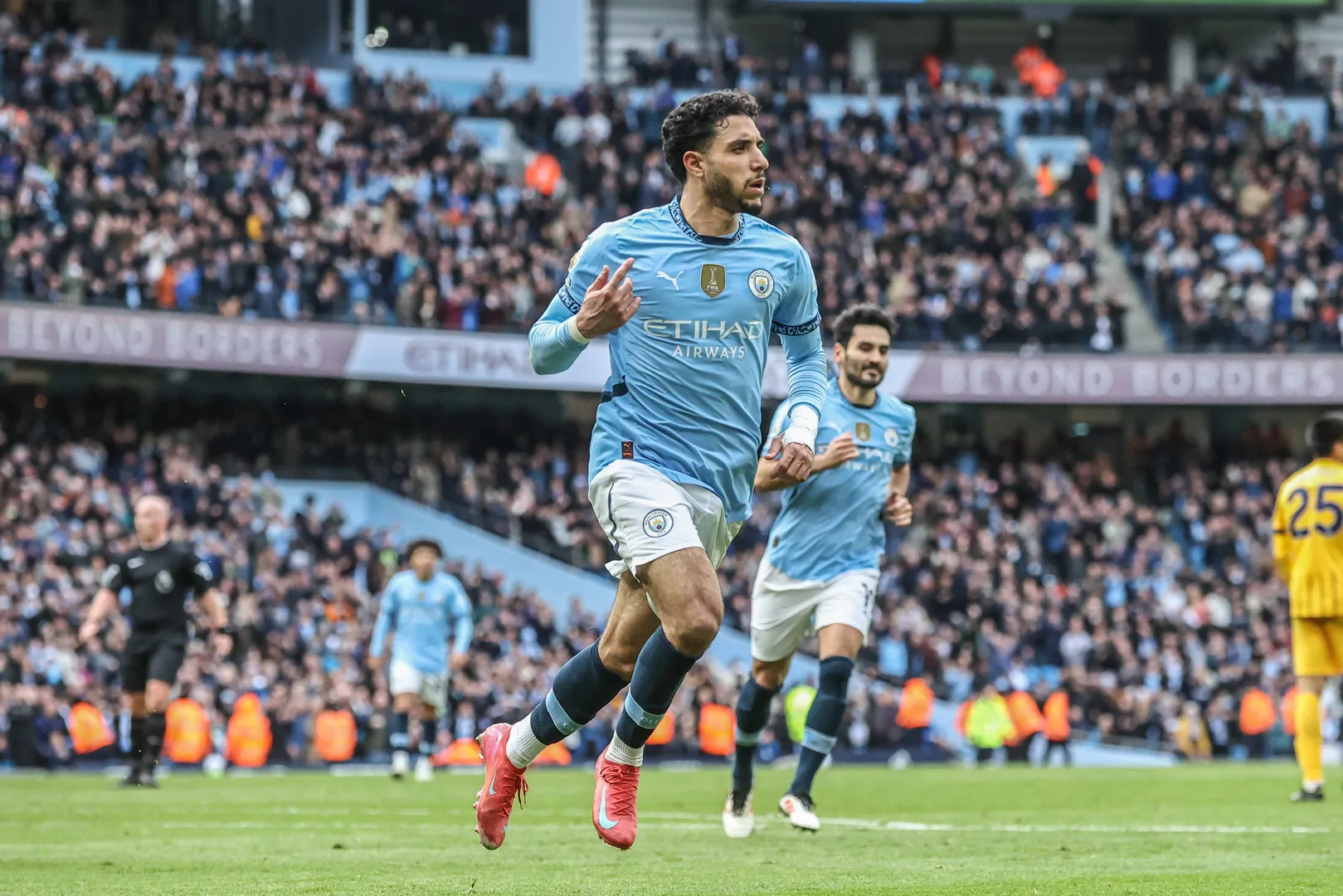 Marmoush comemorando gol pelo Manchester City