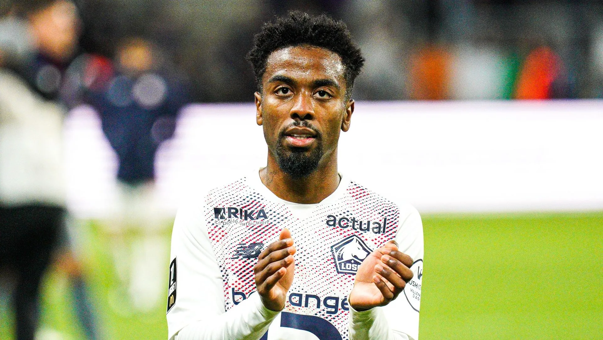 Alvo do Barcelona, ex-United recusa proposta de R$ 3 milh&otilde;es por m&ecirc;s de clube ingl&ecirc;s