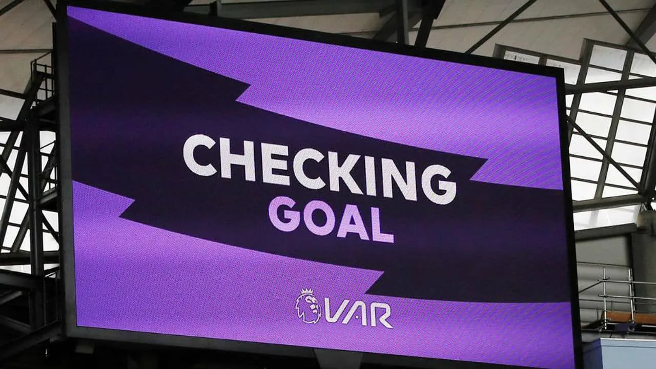 Premier League admite erro do VAR em tr&ecirc;s partidas da &uacute;ltima rodada