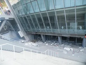 Eis porque os brasileiros do Shakhtar est&atilde;o com medo: est&aacute;dio do time foi bombardeado