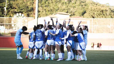 Investimento e trabalho a longo prazo: O que est&aacute; por tr&aacute;s do sucesso do Cruzeiro feminino