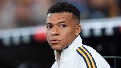 Recado para Mbapp&eacute;? &lsquo;N&atilde;o constru&iacute;mos o Real Madrid com jogadores que entram em campo de smoking&rsquo;