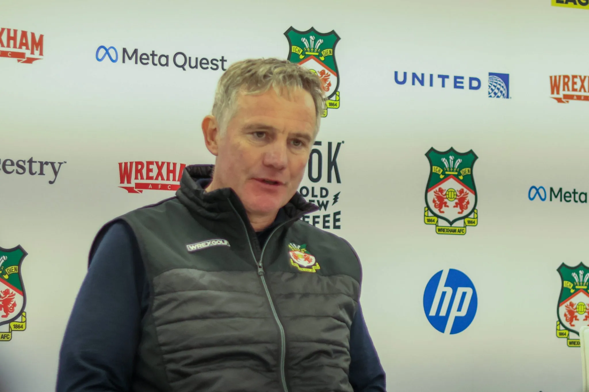 Phil Parkinson, t&eacute;cnico do Wrexham