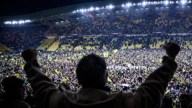 Com direito a uma massiva invas&atilde;o de campo, o Nantes vai &agrave; final da Copa da Fran&ccedil;a pelo segundo ano seguido
