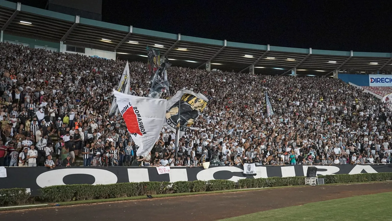 Empresa &eacute; condenada a indenizar torcedor por superlota&ccedil;&atilde;o em Cruzeiro x Atl&eacute;tico-MG