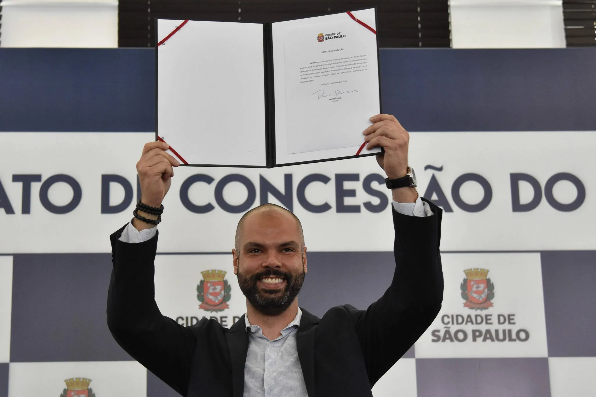 O ent&atilde;o prefeito de S&atilde;o Paulo Bruno Covas no ato de Concess&atilde;o no Pacaembu