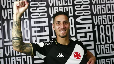 Vasco anuncia a contrata&ccedil;&atilde;o por empr&eacute;stimo do meia Bruno Praxedes