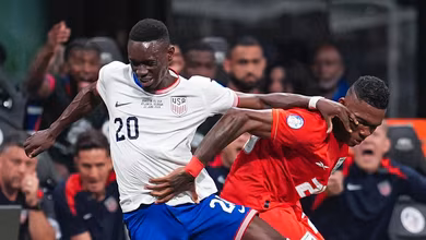 Balogun bem que tentou fazer algo, mas os Estados Unidos sucumbiram diante do Panam&aacute;