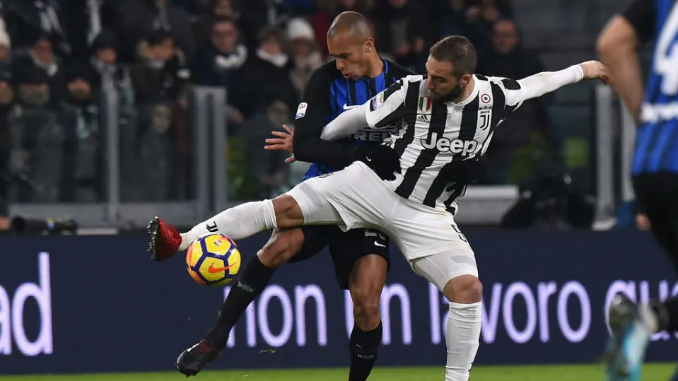 A Inter provou sua for&ccedil;a defensiva ao segurar a Juve em grande noite de Miranda e Handanovic