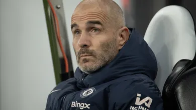 Efeito Rashford? T&eacute;cnico do Chelsea imita R&uacute;ben Amorim ao explicar aus&ecirc;ncia de atacante