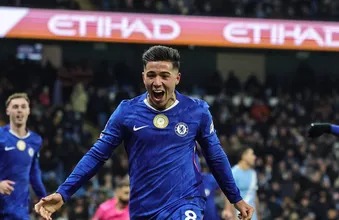 Como brasileiro melhorou Chelsea em empate com Manchester City que ajuda rival