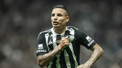 Arana justifica escolha de Milito e comanda virada do Atl&eacute;tico-MG sobre o Vasco